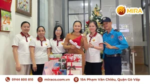 Đại gia đình Mira trong ngày Giáng Sinh - Đơn vị cung cấp dịch vụ văn phòng ảo